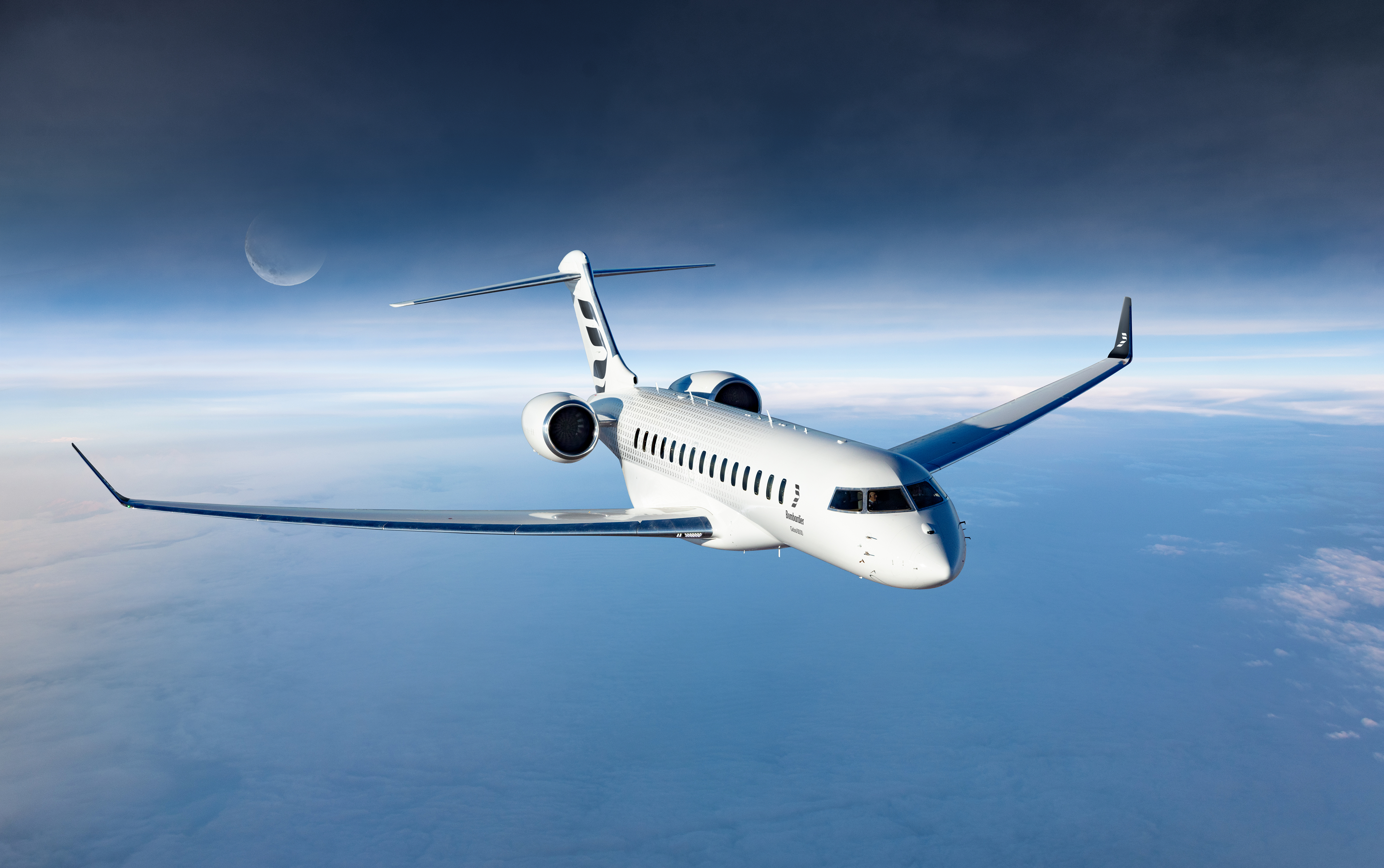 Bombardier Global 8000 in flight with SmoothFlex wing